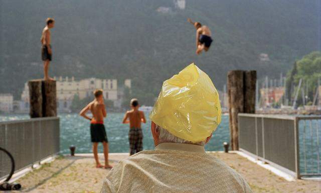 Italien ist für Besucher eine fixe Idee: die Vorstellung eines leichteren Lebensgefühls. Gardasee 1999. 