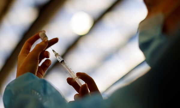 Biontech empfiehlt einen dritten Stich für einen besseren Schutz vor Omikron.