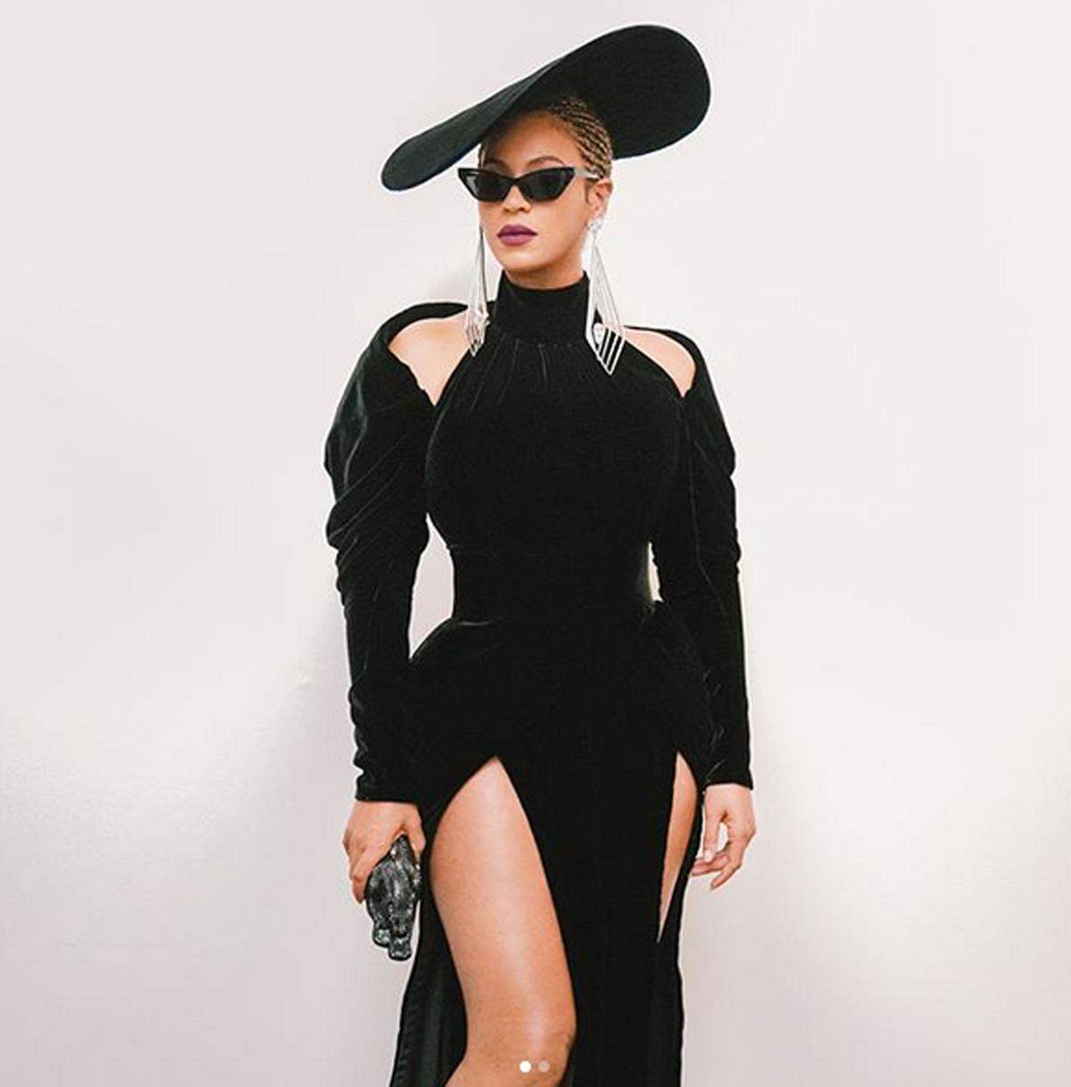 Durchgestylt bis in die Haarspitzen zeigte sich Sängerin Beyonce bei den Grammy Awards. Dabei stach unter anderem ein Trend ins Auge, der auch bei den meisten Shows der internationalen Laufstege nicht fehlte: Ohrringe in XXL-Version.