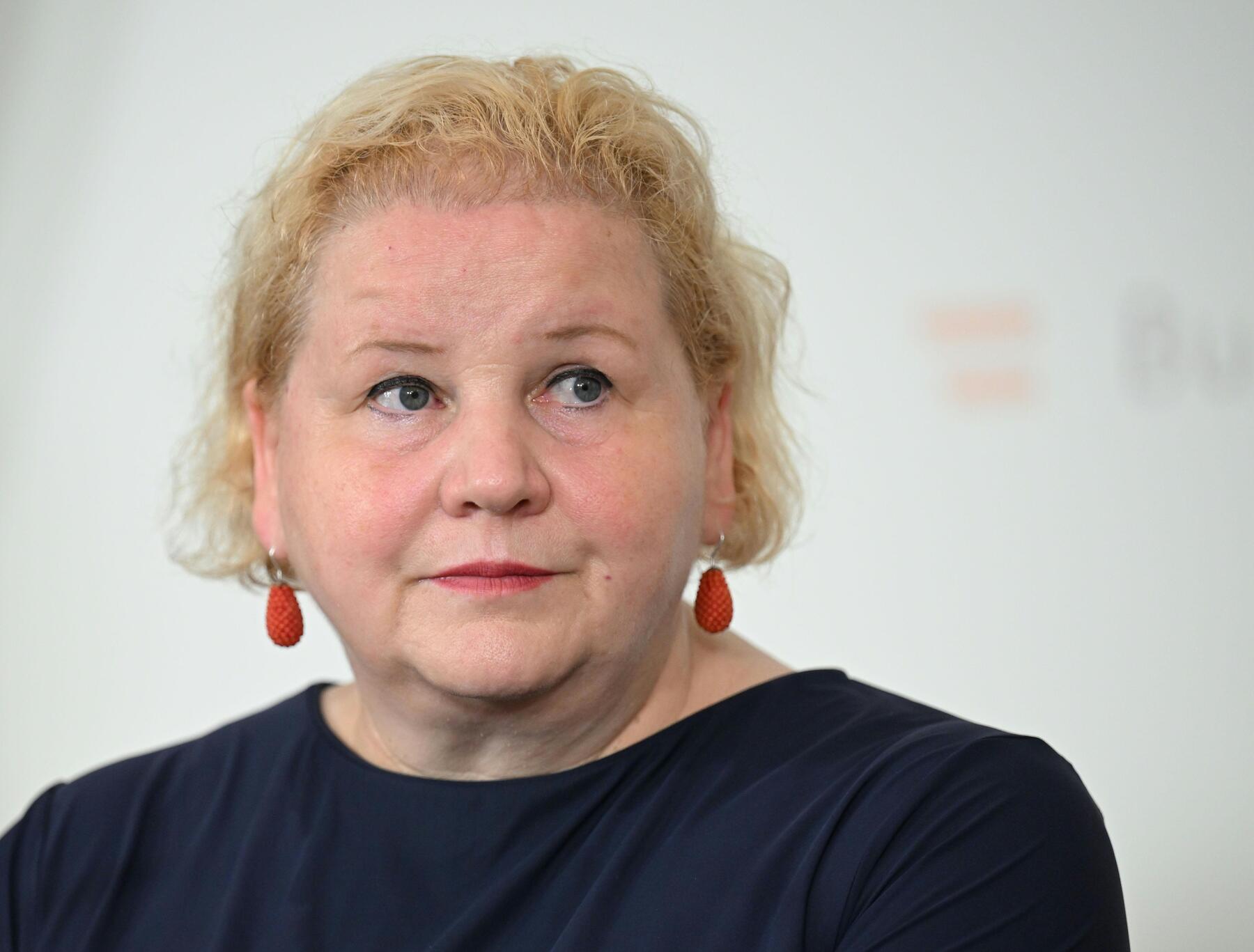 Pflege: Schumann kündigt gesetzliche Absicherung des „Pflegebonus“ an