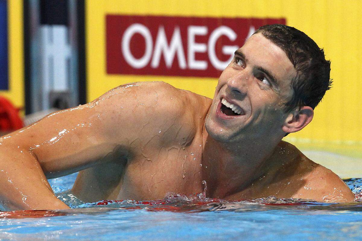 Der US-Schwimmer steht mit Respektabstand an der Spitze. Nach seiner fünften Olympia-Teilnahme in Rio (fünfmal Gold, einmal Silber), nach 2000, 2004, 2008 und 2012 hält er bei insgesamt 23-mal Gold sowie  dreimal Silber und zweimal Bronze. Zudem hält Phelps auch den Rekord der erfolgreichsten Teilnahme: 2008 in Peking feierte er acht Siege.