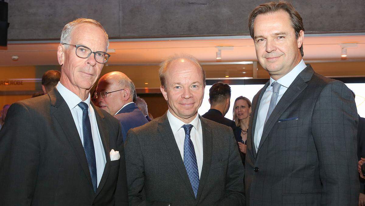 Siemens Graz-Prokurist Gerhard Geisswinkler, Sanlas Holding-Vorstand Christian Kehrer und TÜV Austria Senior Vice President Rob Bekkers (v.l.).