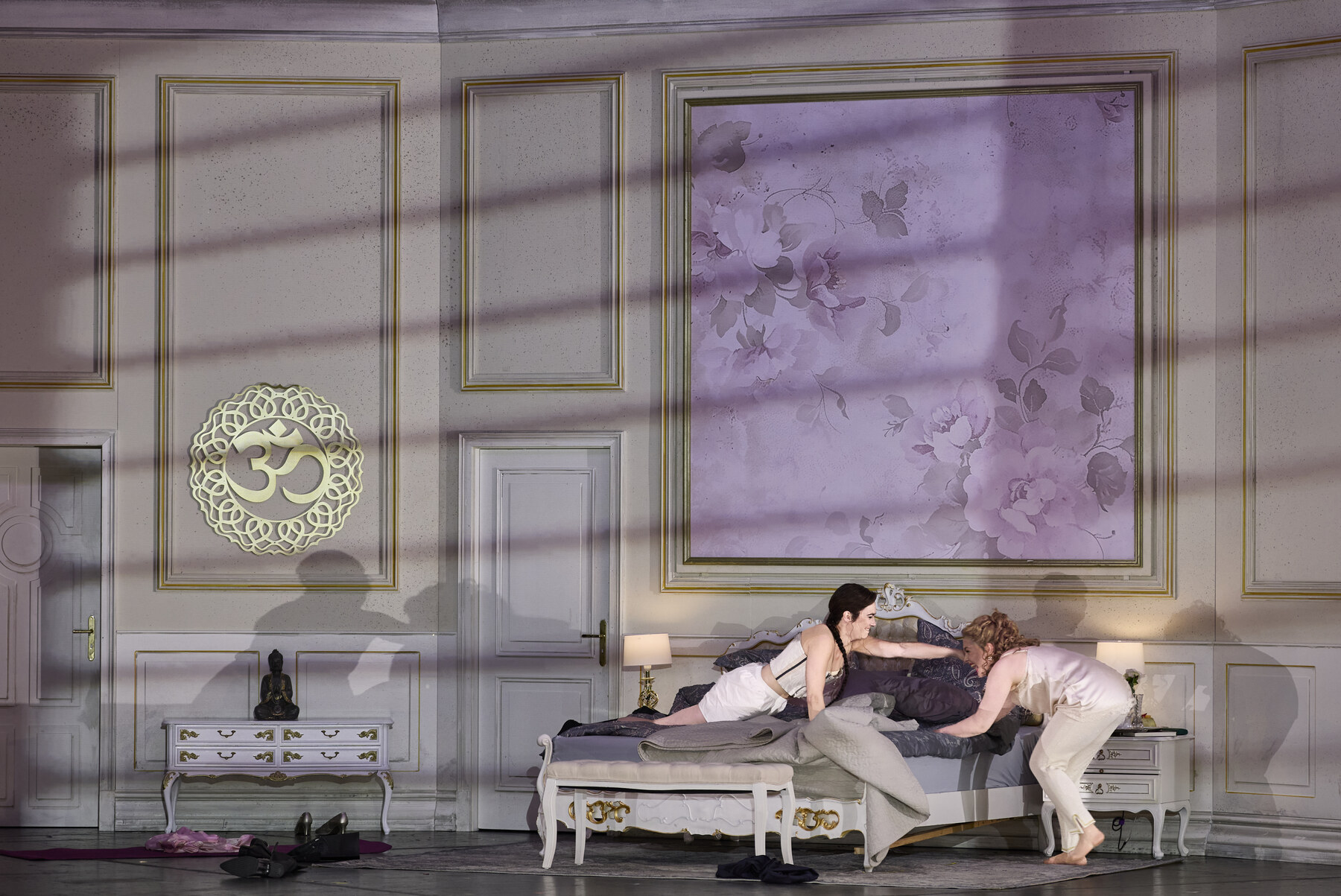 “Rosenkavalier” in Graz: Where Women Strike and Stab