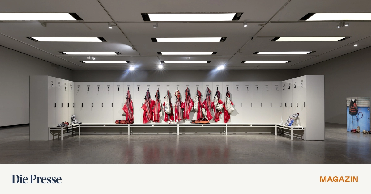 Iranische-K-nstlerin-Naamani-in-der-Kunsthalle-Mit-Blumen-gegen-die-Mullahs-premium-