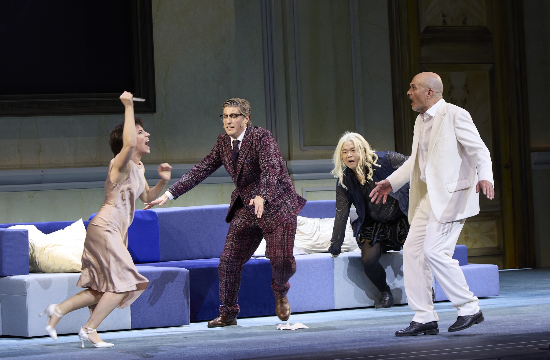 „Don Pasquale“ in Linz: Viel Spaß mit dem Opa auf Freiersfüß