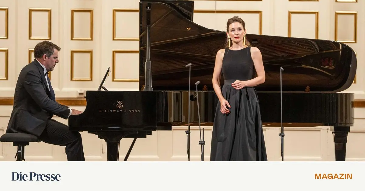 Das-Lied-in-Salzburg-Devieilhes-Paradiesv-gel-Nigls-Narren-premium-