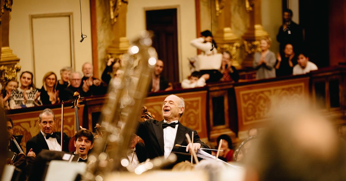 Die-Budapester-im-Musikverein-Josephs-Legende-in-taumelnder-Ekstase-premium-