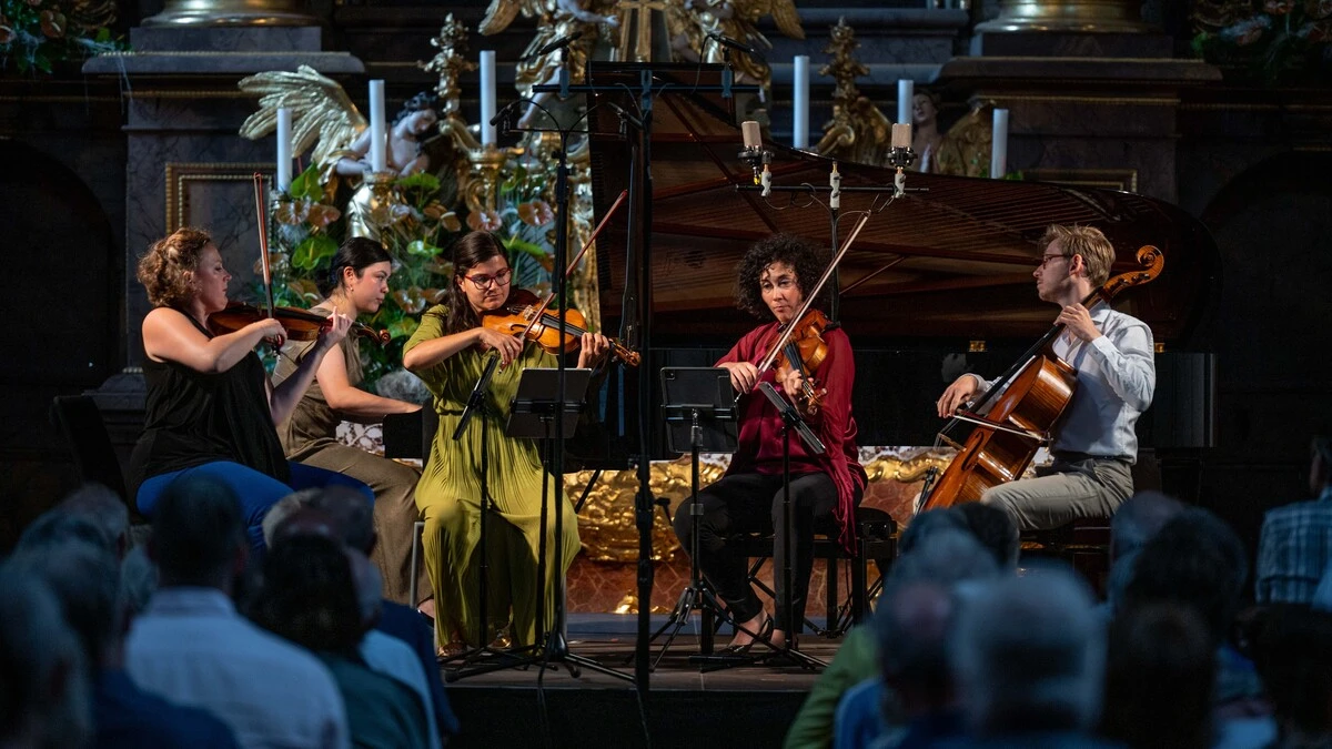 Schubert-Hitchcock-Tom-Waits-Wie-Lockenhaus-jung-und-frisch-bleibt-premium-