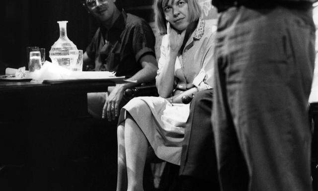 Ingeborg Bachmann beim Spoleto Literaturfestival 1965 