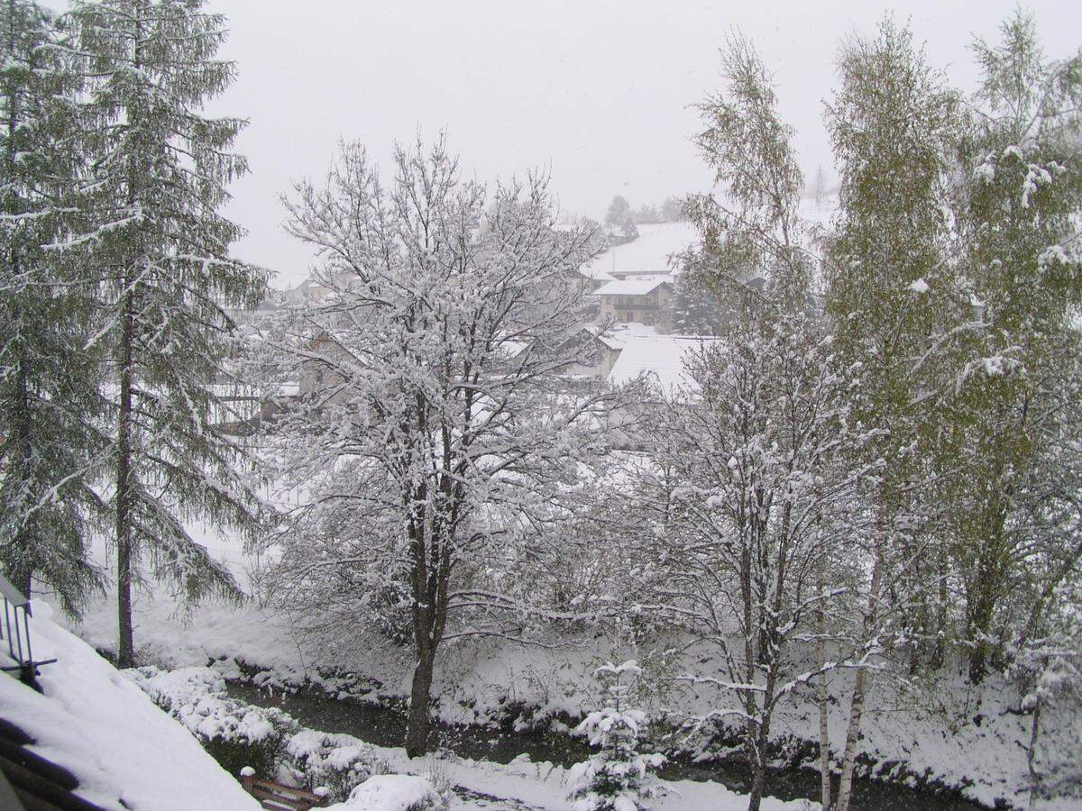 Im steirischen Bezirk Murau liegt eine dicke Schneeschicht.