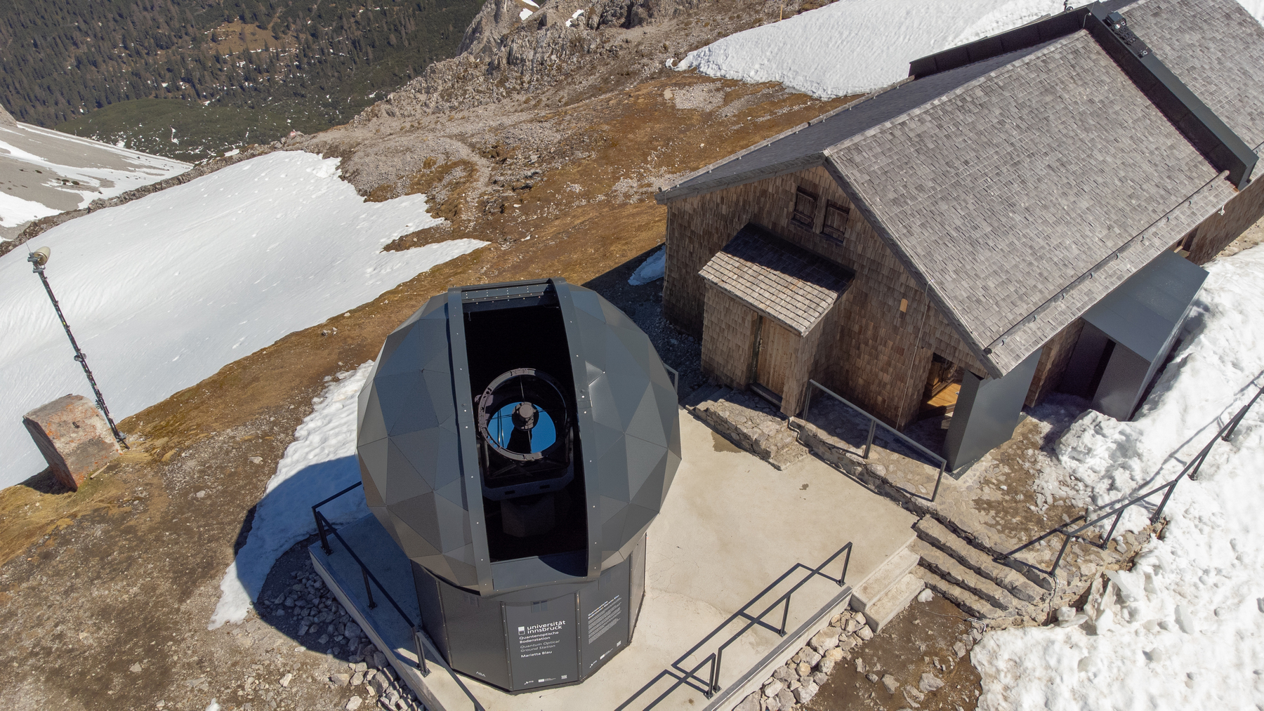 Quantenoptische Bodenstation: Innsbrucks neue Verbindung zum Weltraum [premium]